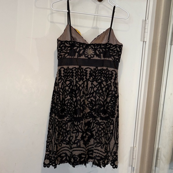 Sue Wong Little Black Dress/ Embroidery/ Size-6 EUC - Picture 2 of 11